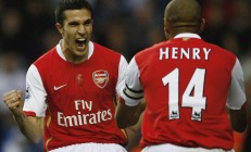 米兰体育官方网站-鹈鹕逆转深圳队，张镇麟扛起全队