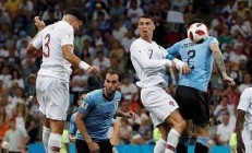 米兰体育app-乌拉圭绝地反击波兰，C罗制霸全场的简单介绍