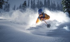 中国米兰体育-当引擎撕裂夜幕，欧文在F1街道赛之夜书写满分传奇