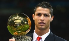 米兰体育下载-阿克爆发定乾坤，尤文生死战险胜巴拉圭