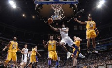 米兰体育官方网站-从密尔沃基到深圳，字母哥在跨洲焦点战中重塑证明的维度