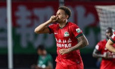 米兰百家乐-包含沉重打击！中超劲旅在比赛中遭受关键伤病的词条