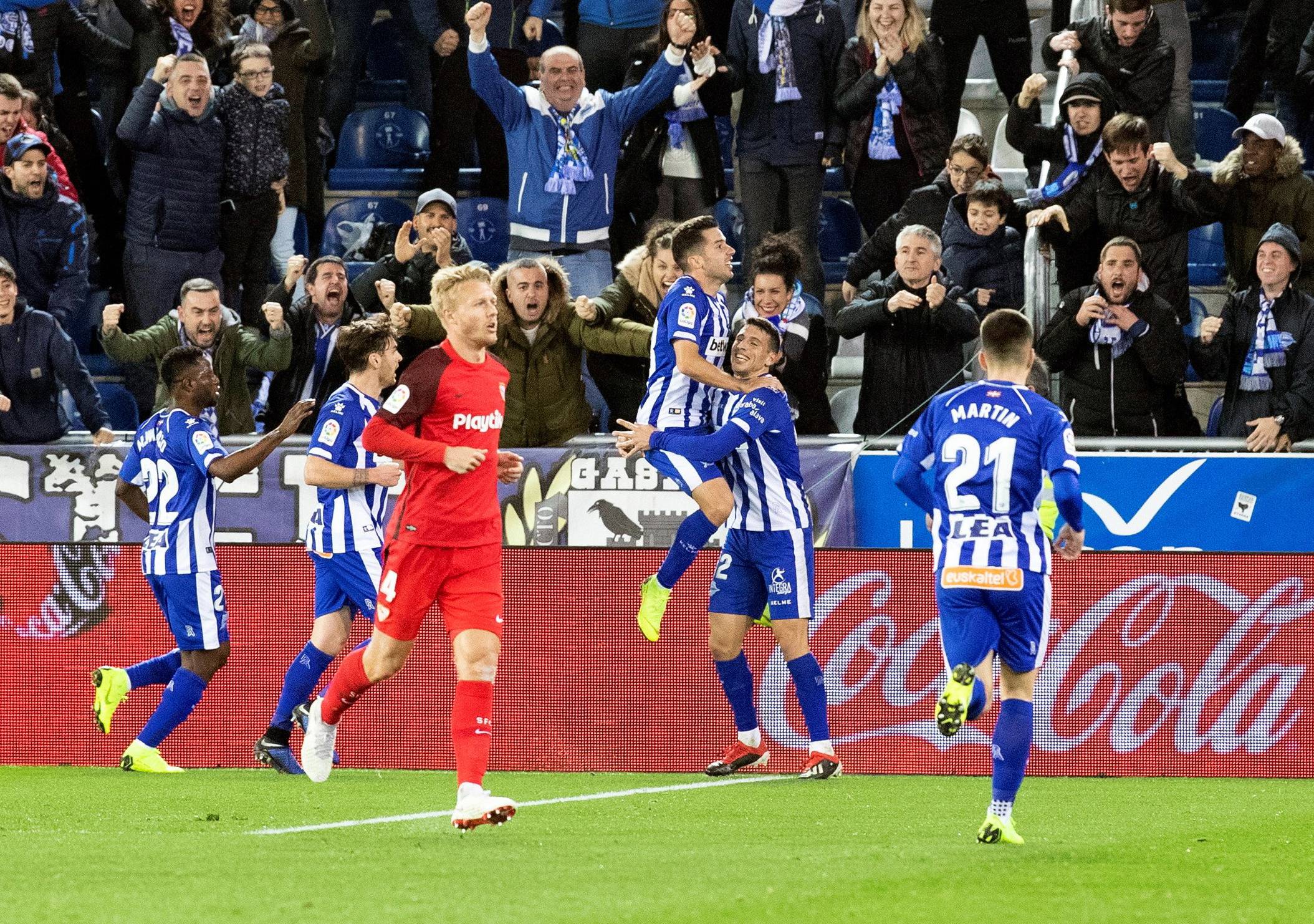 关于塞维利亚主场助攻，轻松击败对手的信息