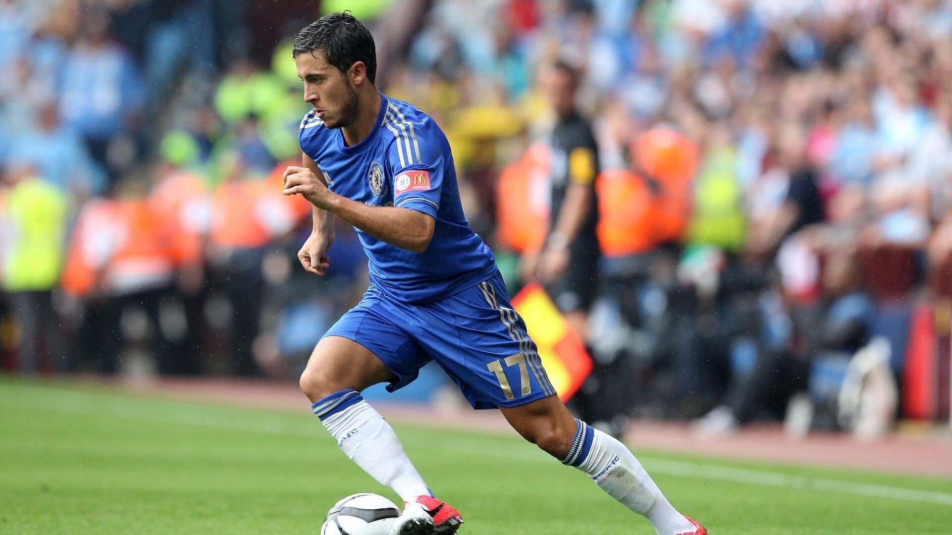 赛道与球场,当F1争冠之夜遇见约基奇的稳定法则