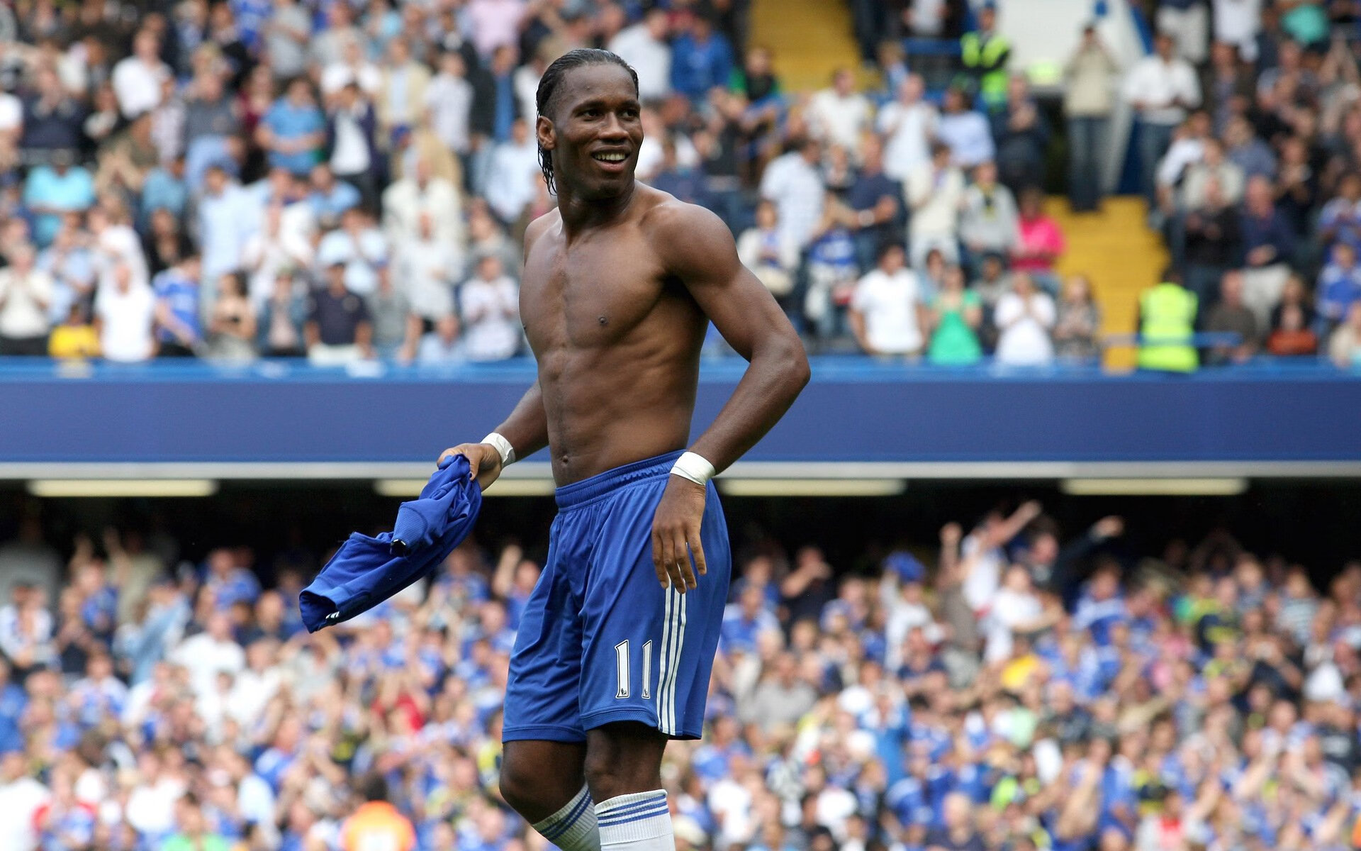 欧冠赛场上的波斯铁骑与关键先生，阿森纳击败伊朗球队，卢卡库成胜负手