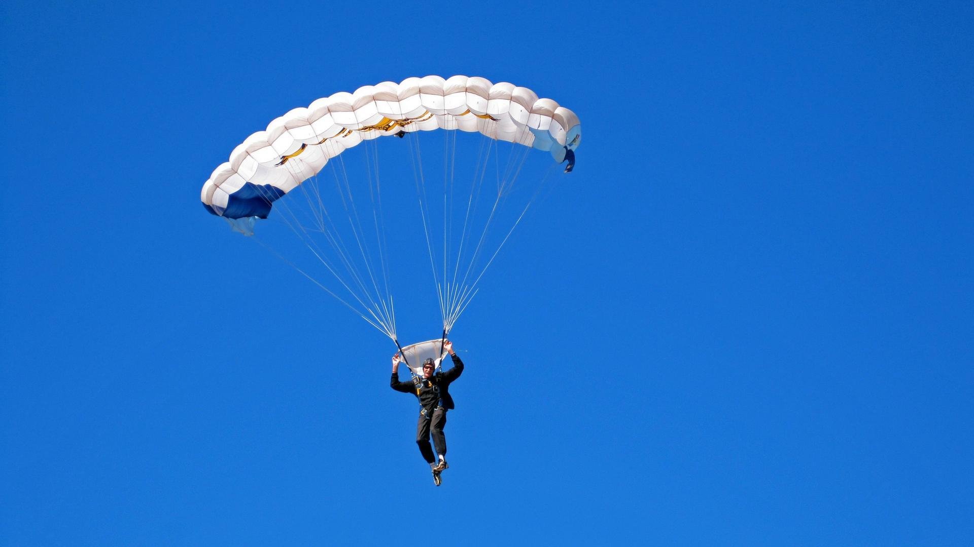 羽坛新格局，印尼队完胜印度队，黄鸭组合刷新纪录震撼全场